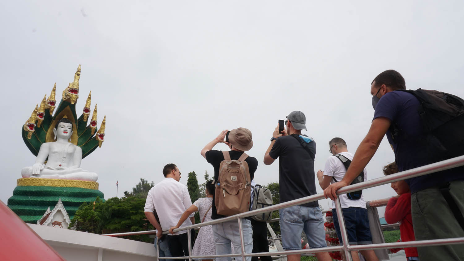 ล่องเรือด่วน เที่ยวเกาะ ไหว้พระศักดิ์สิทธิ์ กรุงเทพฯ - เกาะเกร็ด